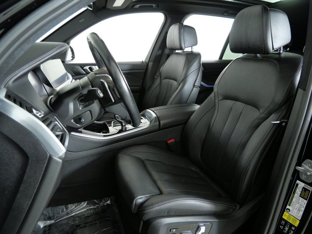 Used 2020 Jet Black BMW xDrive40i image 33