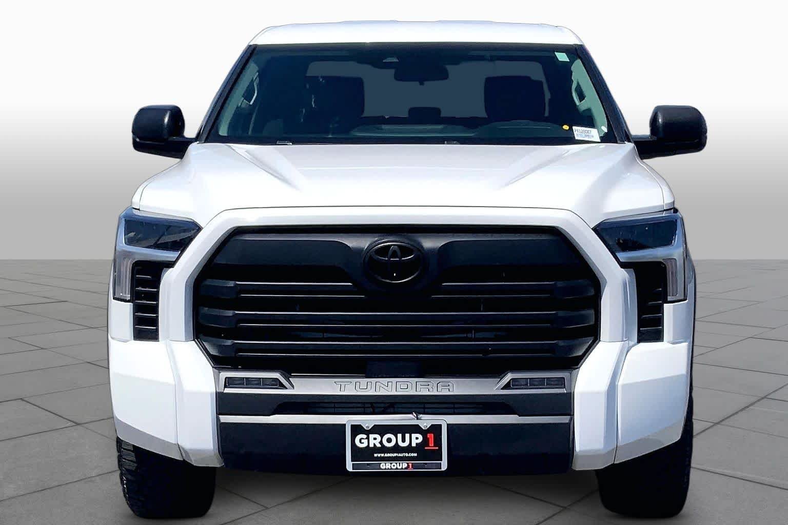 Used 2023 Ice Cap Toyota SR5 image 4