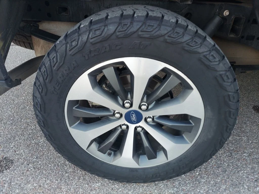 Used 2020 Gray Ford XL image 9