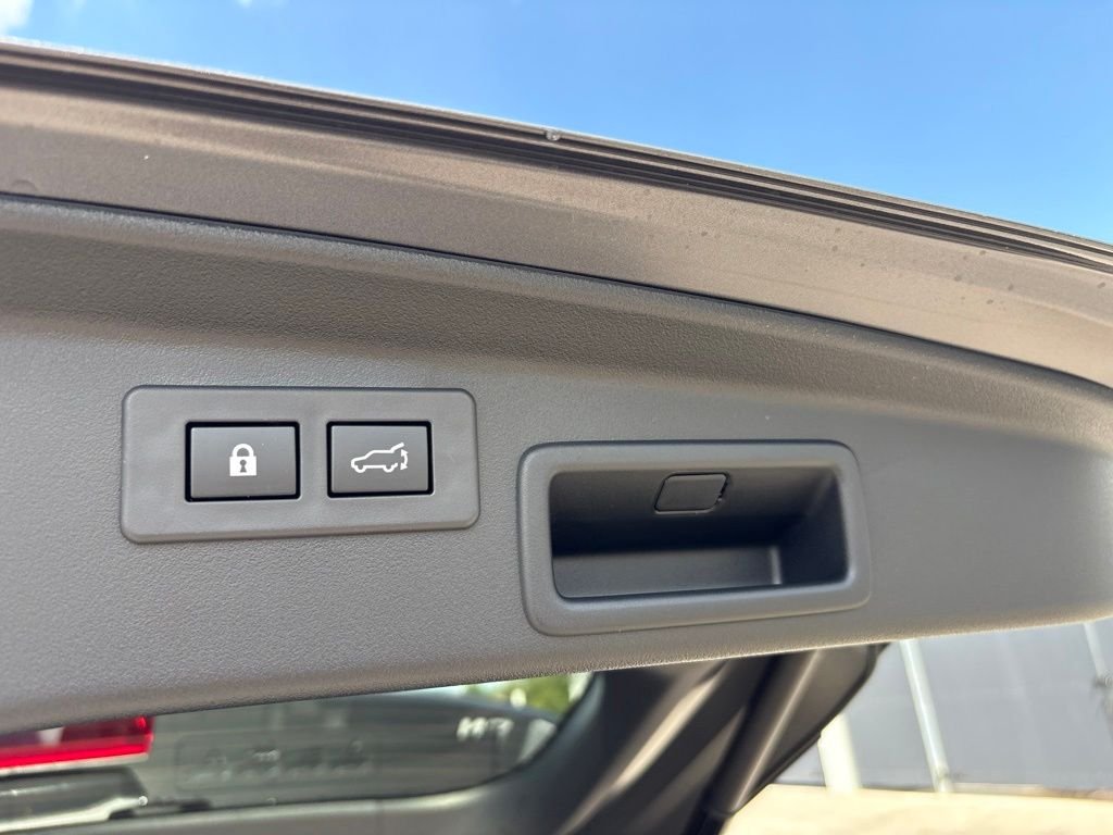 New 2026 MAGNETITE GRAY METALLIC Subaru Wilderness image 26