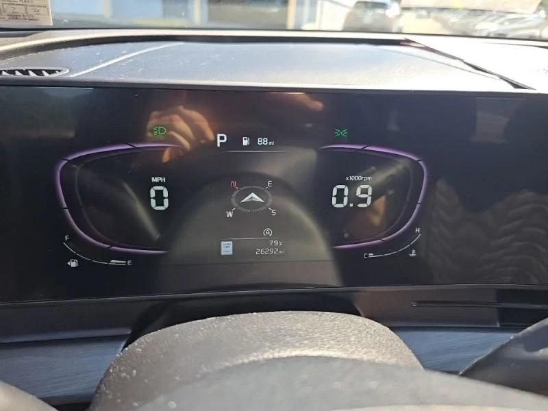 Used 2023 Black Kia X-Line image 12