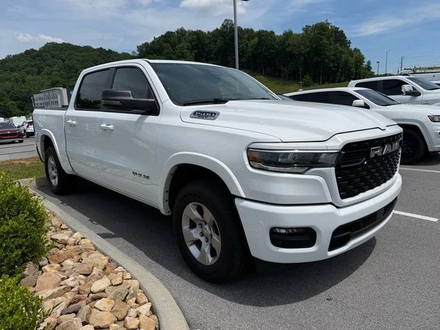 Used 2025 White Ram Big Horn/Lone Star image 20