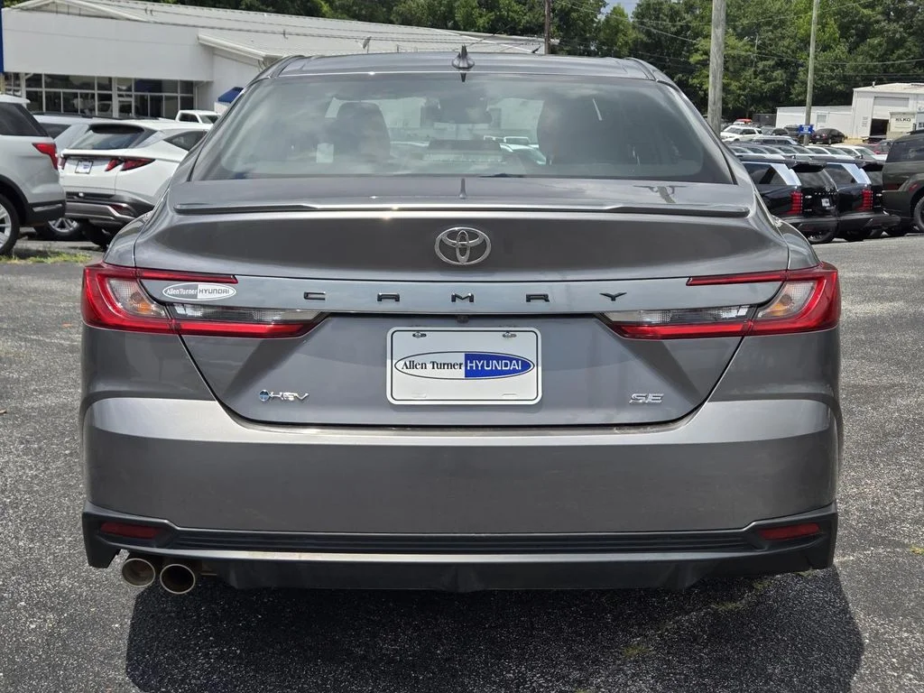 Used 2025  Toyota SE image 6