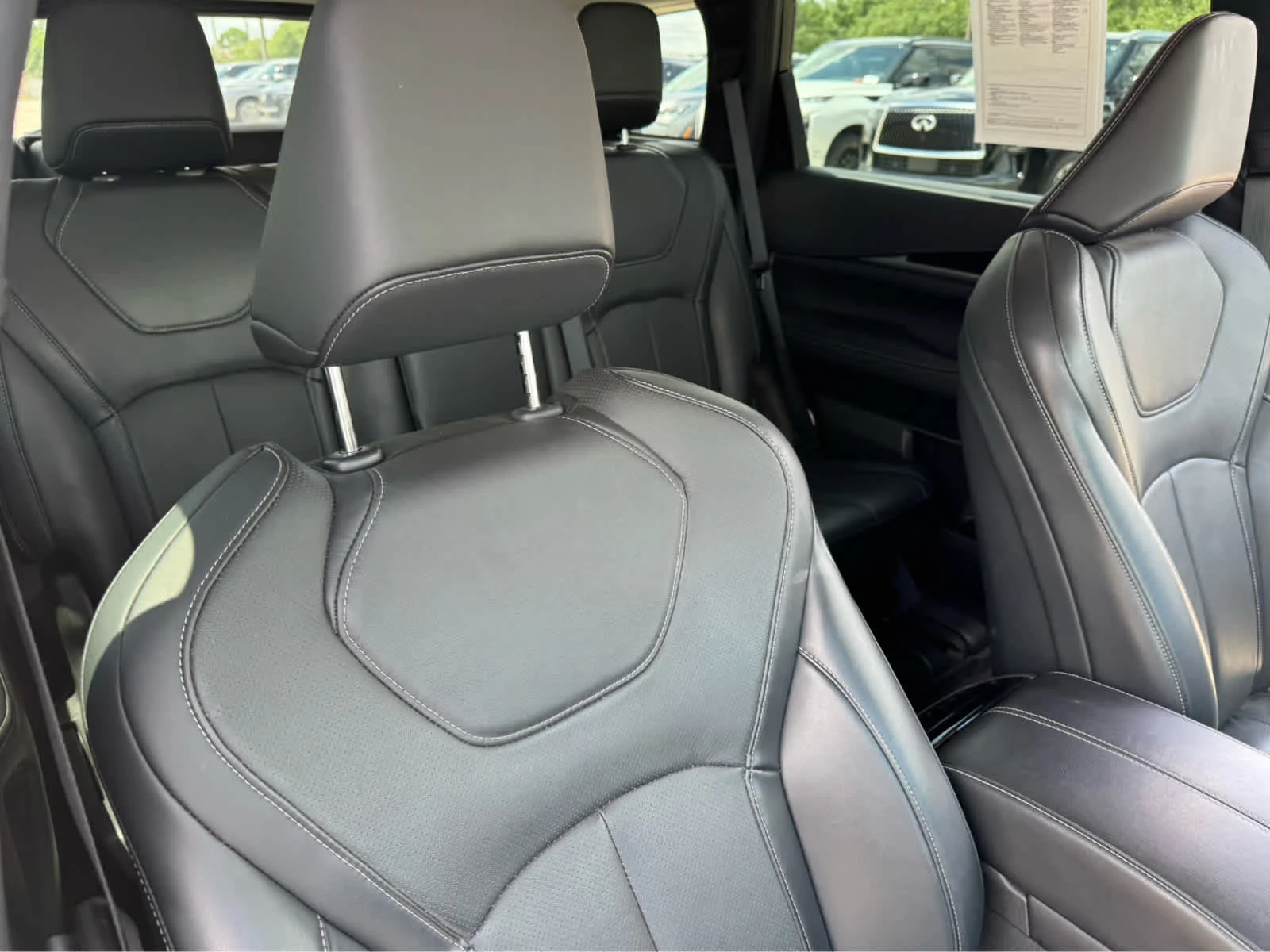 Certified Used 2023 Mineral Black INFINITI PURE image 13