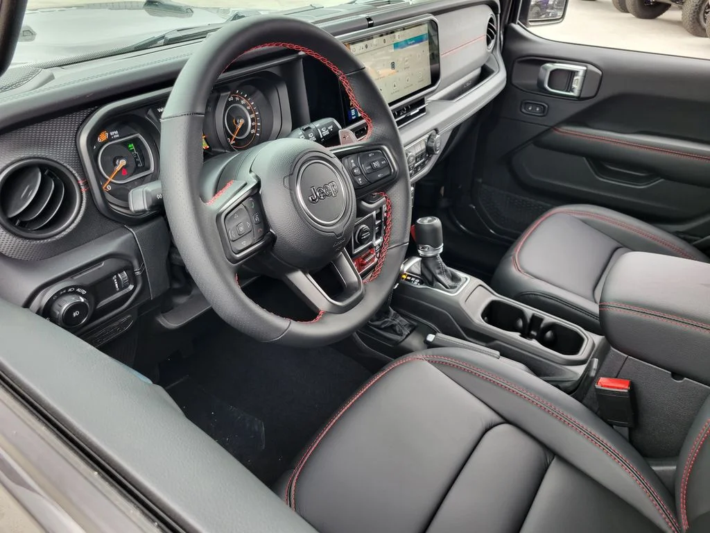 2026 Jeep Wrangler 4-Door photo 2