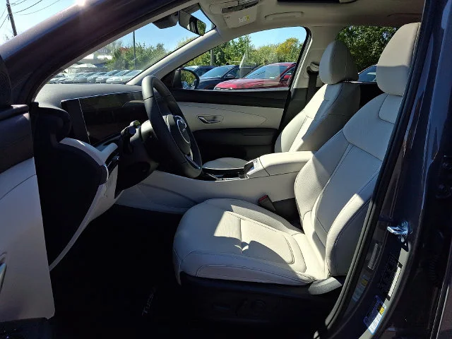 New 2026 Gray Hyundai SEL Premium image 9