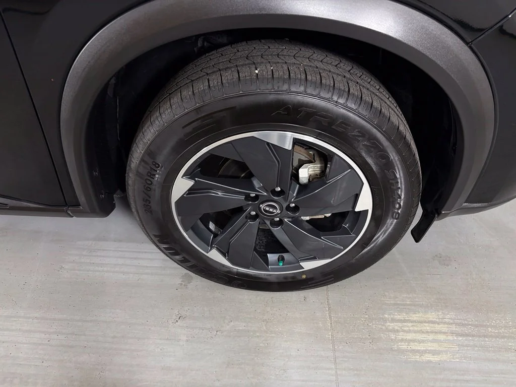 Used 2025 Black Nissan SV image 10