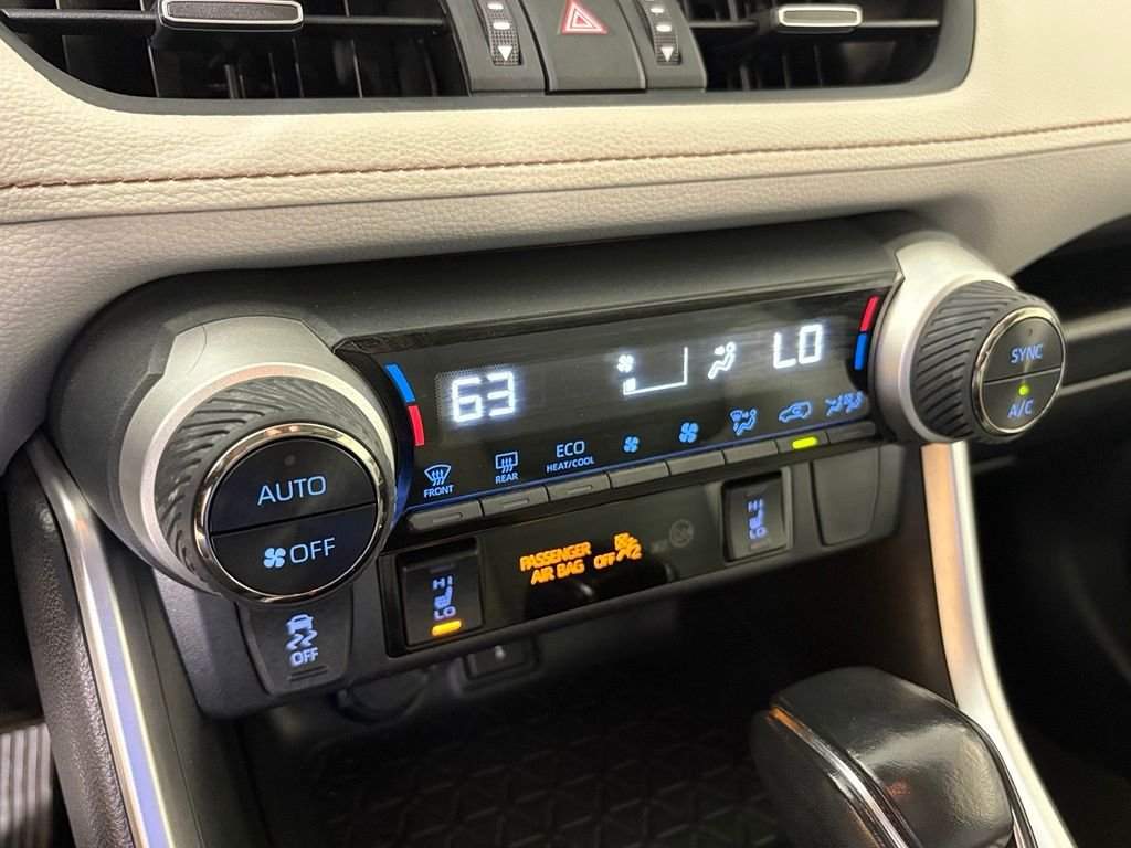 Used 2021 White Toyota XLE Premium image 28