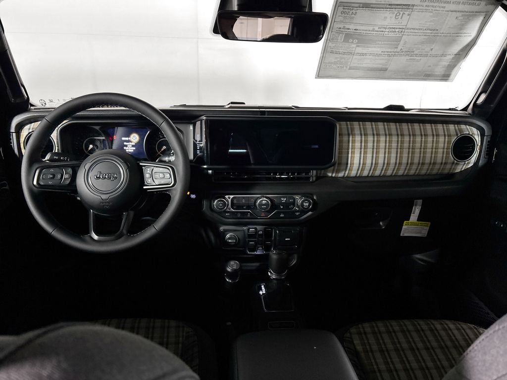 New 2026 Black Clear-Coat Exterior Paint Jeep  image 12