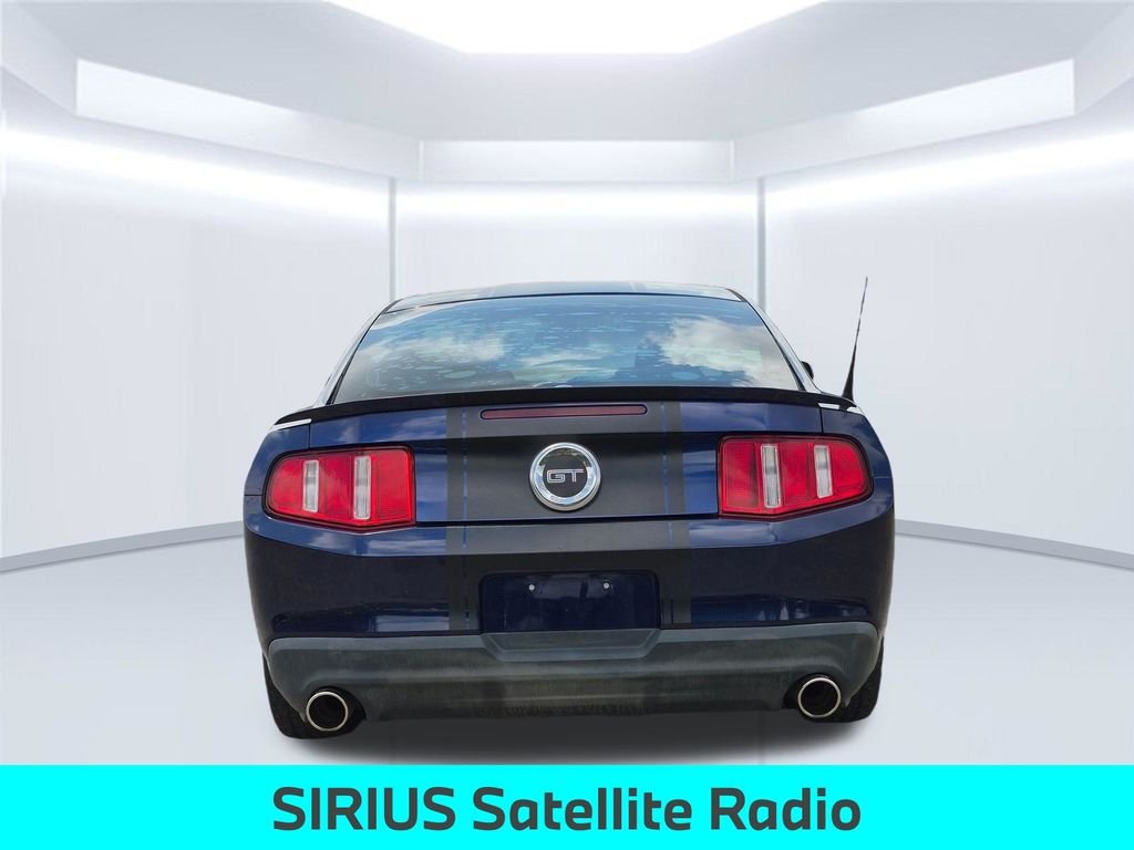Used 2010  Ford GT Premium image 5