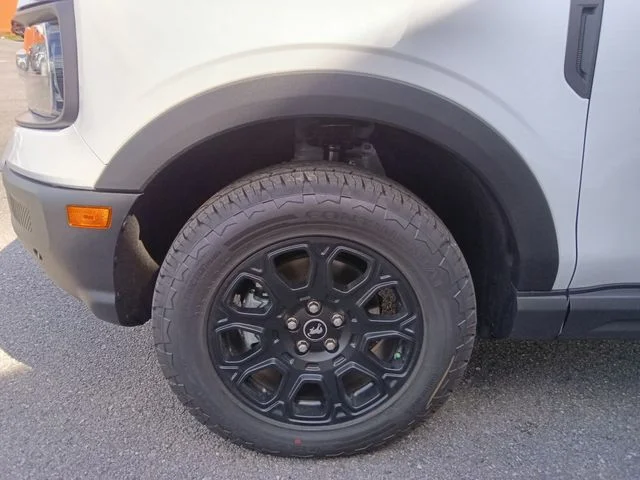 New 2026 Oxford White Ford Badlands® image 10