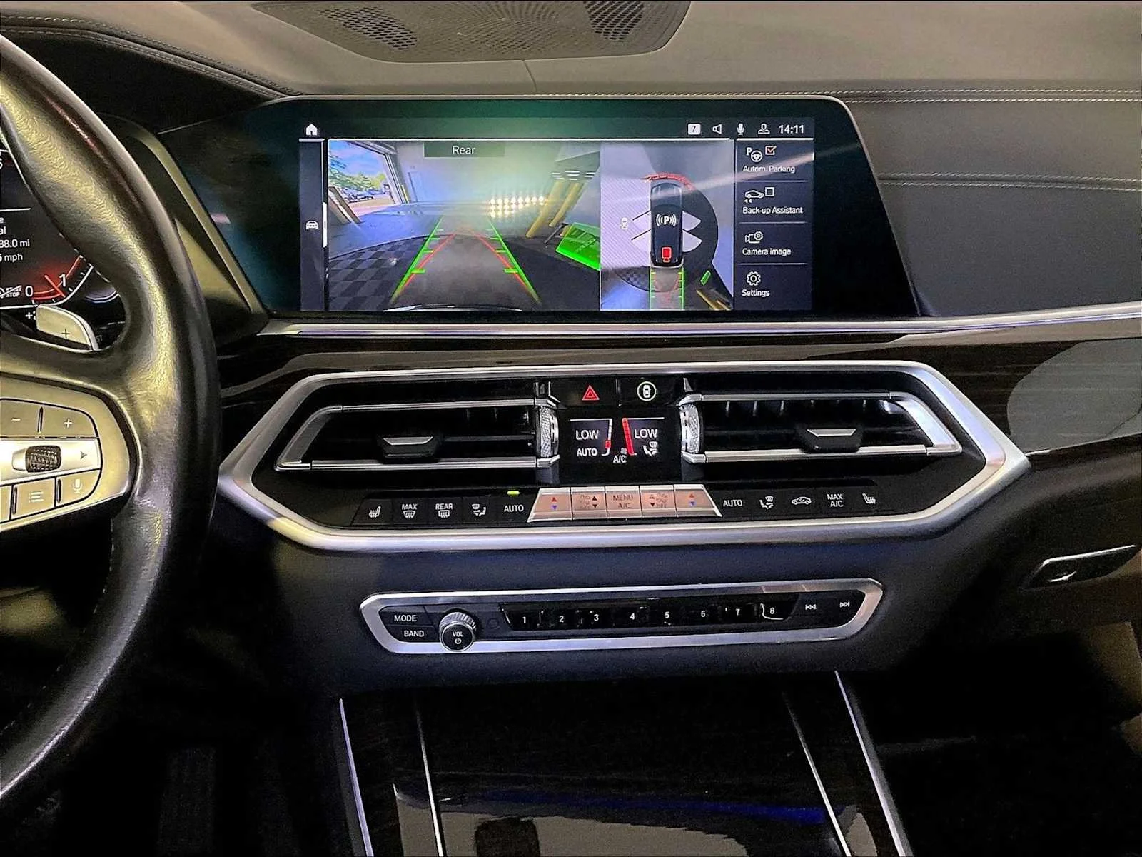Used 2020 Black Sapphire Metallic BMW xDrive40i image 16