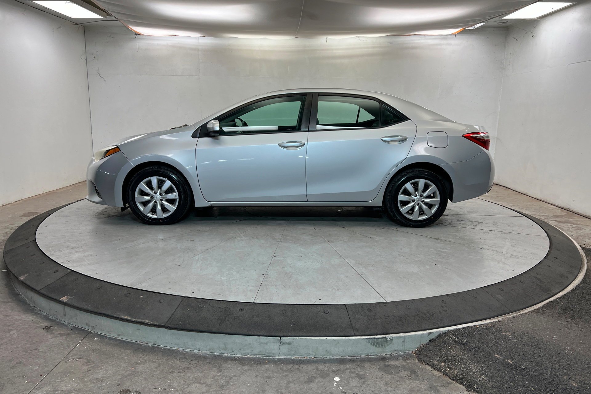 Used 2015 Toyota Corolla LE with VIN 2T1BURHE1FC365299 for sale in St. George, UT