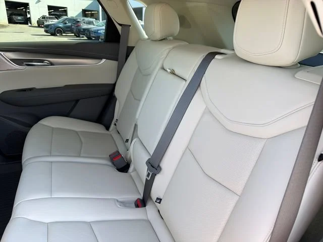 Used 2021 INFRARED TINTCOAT Cadillac FWD Premium Luxury image 23