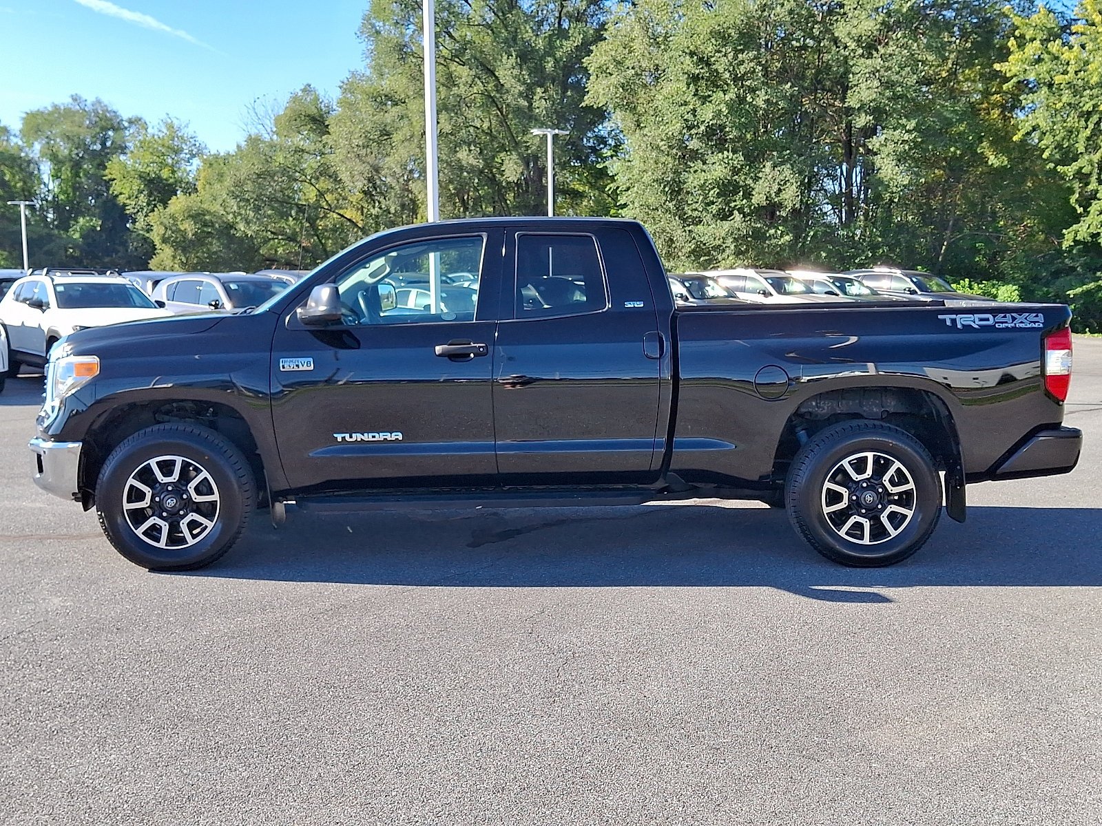 Used 2017 Black Toyota SR5 image 4
