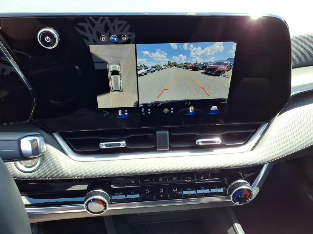 New 2026 Mosaic Black Metallic Chevrolet FWD LT image 9