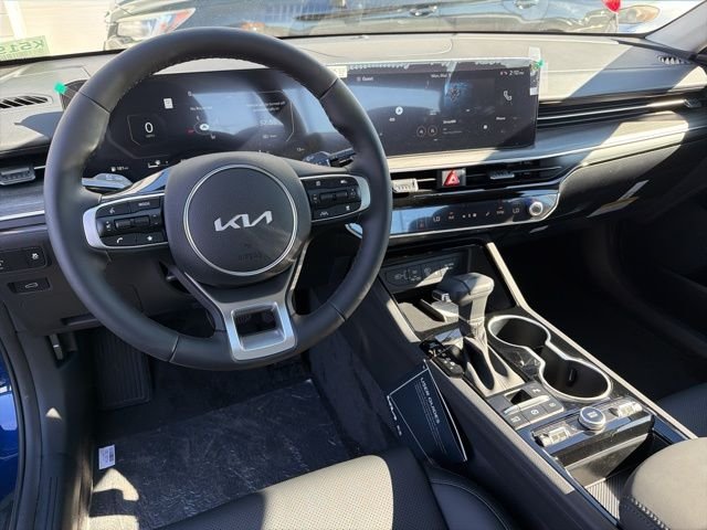 New 2026 Yacht Blue Kia EX image 16