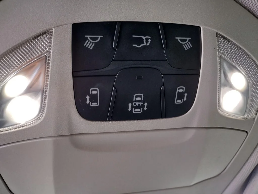 Used 2023 White Chrysler LX image 30
