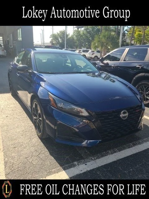 2023 Nissan Altima 2.5 SR's photo