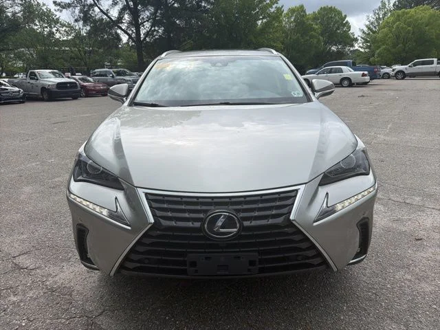 Used 2018 Silver Lexus 300h image 8