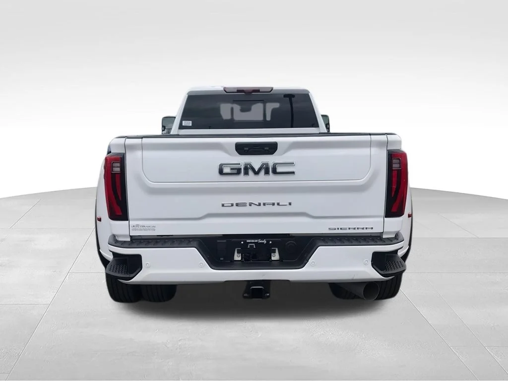 Used 2024 White GMC Denali Ultimate image 7
