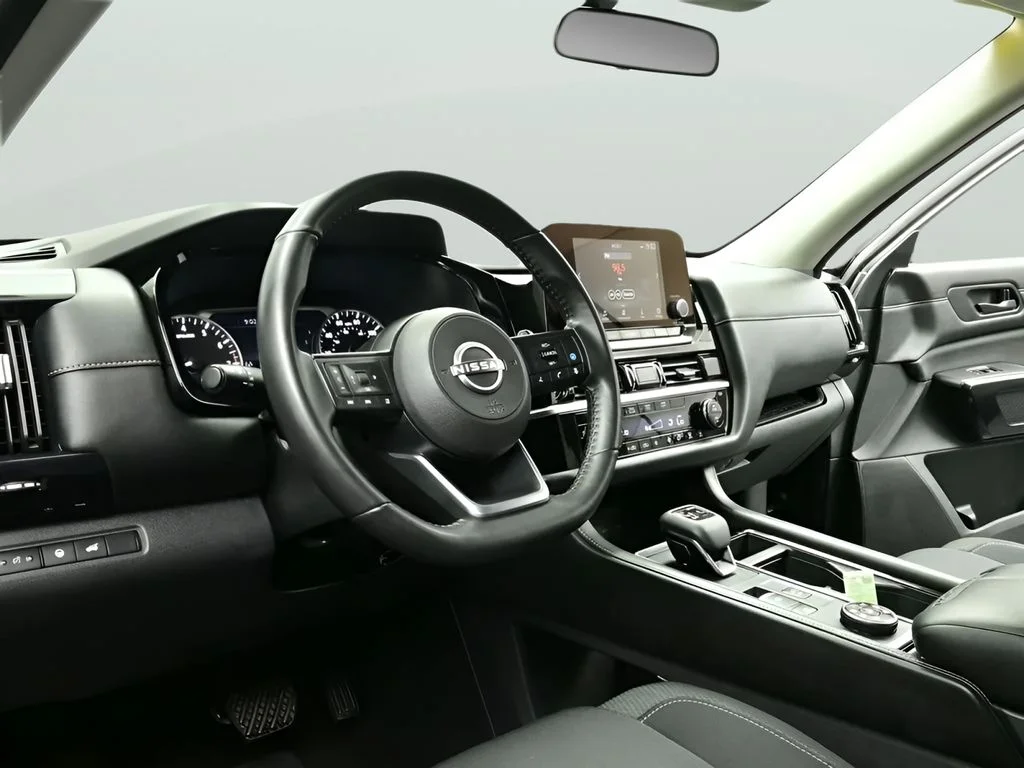 Used 2025 Gun Metallic Nissan SV image 9