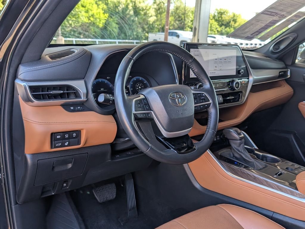 Used 2024 Black Toyota Platinum image 4