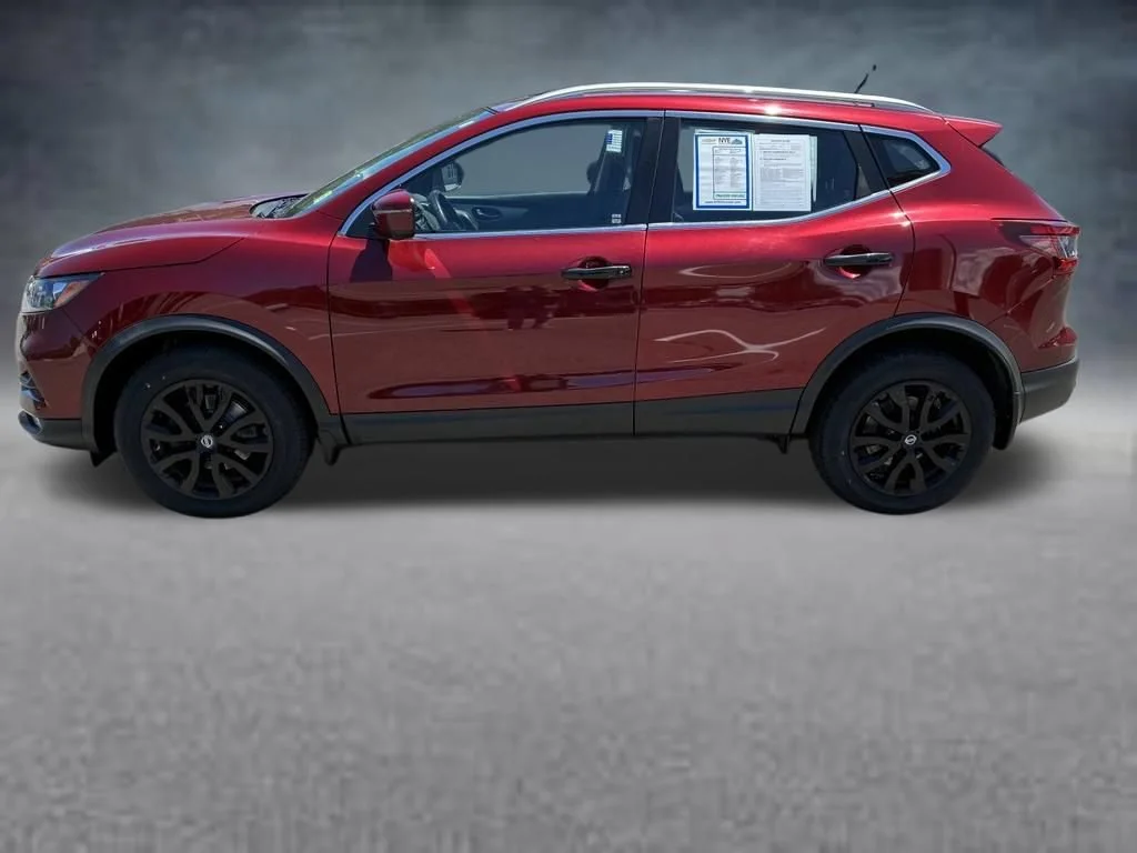 Used 2020 Scarlet Ember Tin Nissan SV image 2
