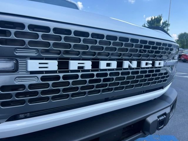 Used 2026 Oxford White Ford Badlands image 4