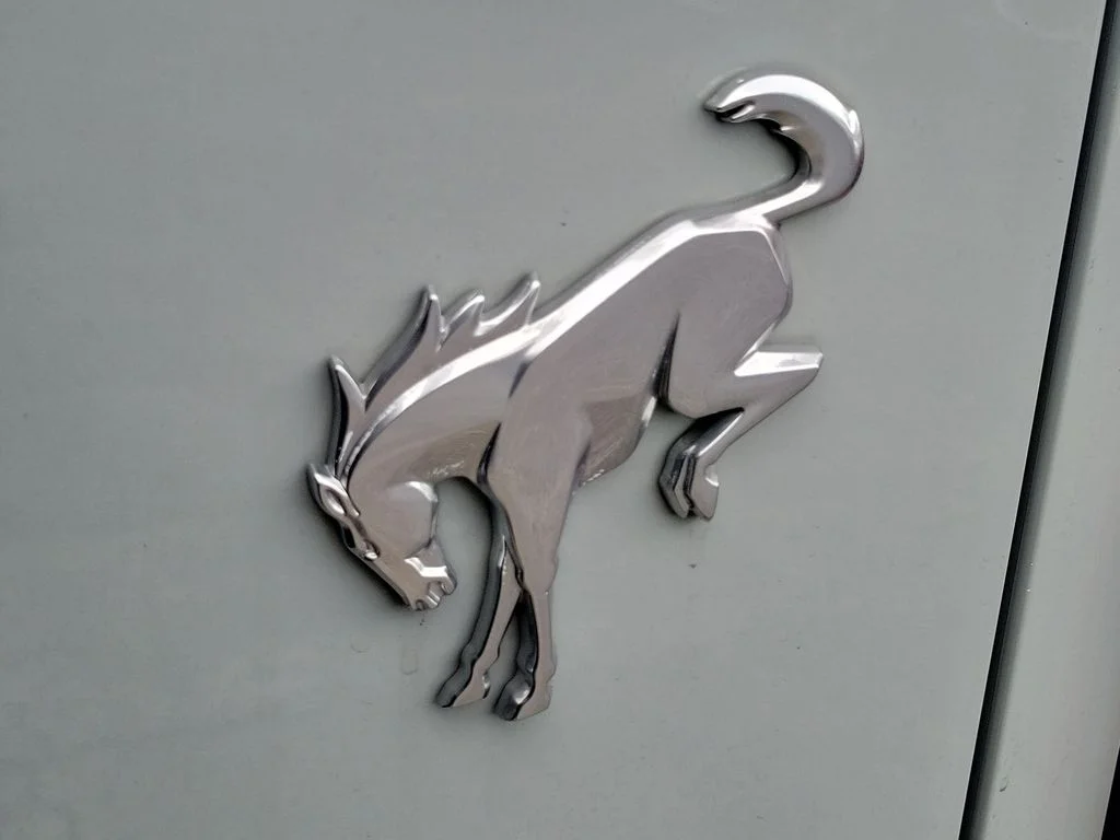 Used 2023 Gray Ford Badlands image 9