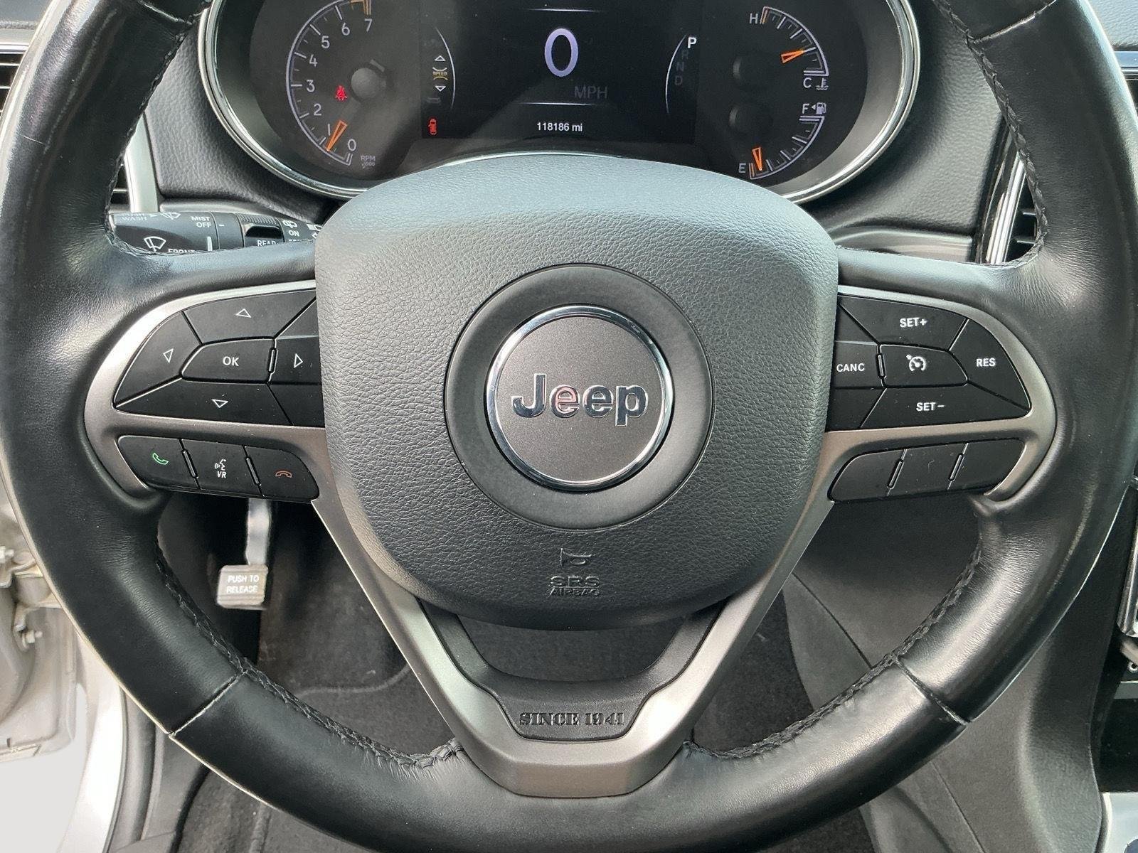 Used 2019 Billet Silver Metallic Clearcoat Jeep Limited image 9