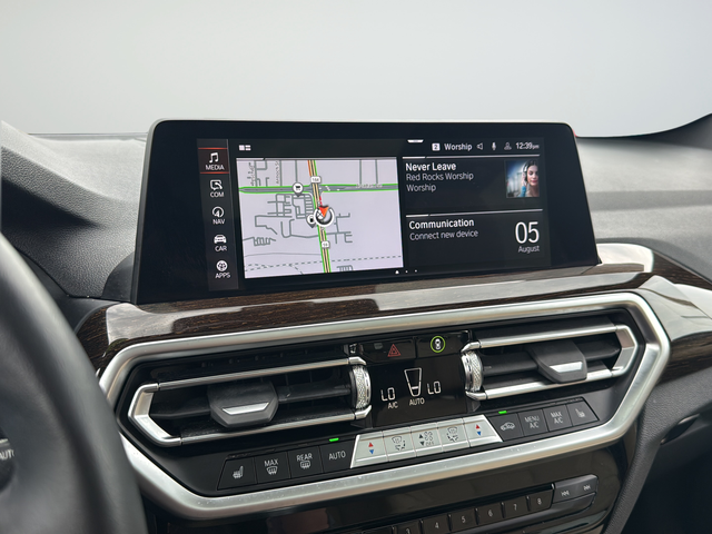 Used 2023 Gray BMW xDrive30i image 14