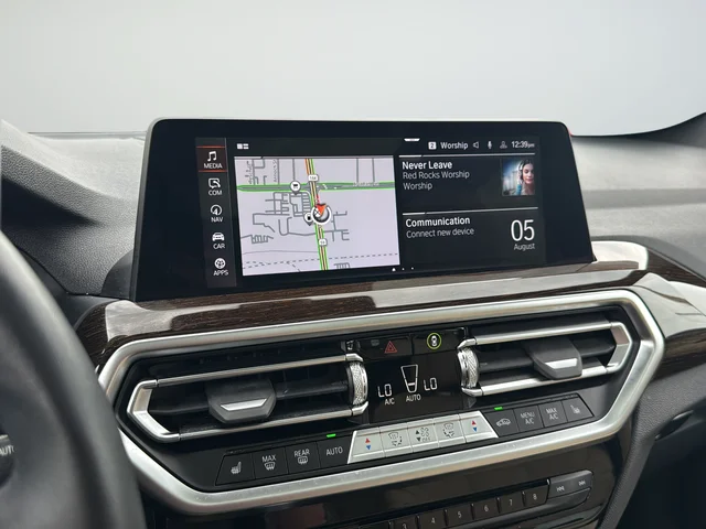 Used 2023 Gray BMW xDrive30i image 14