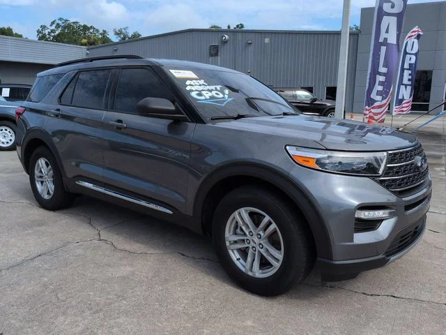 Used 2023 Gray Ford XLT image 2