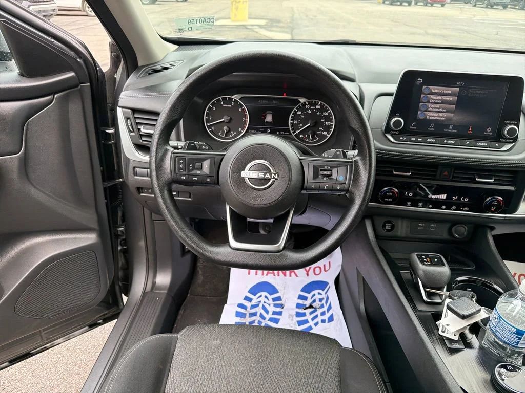 2024 Nissan Rogue SV - Photo 24