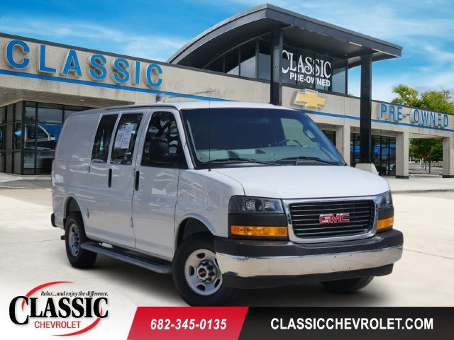 2025 GMC Savana Cargo Van