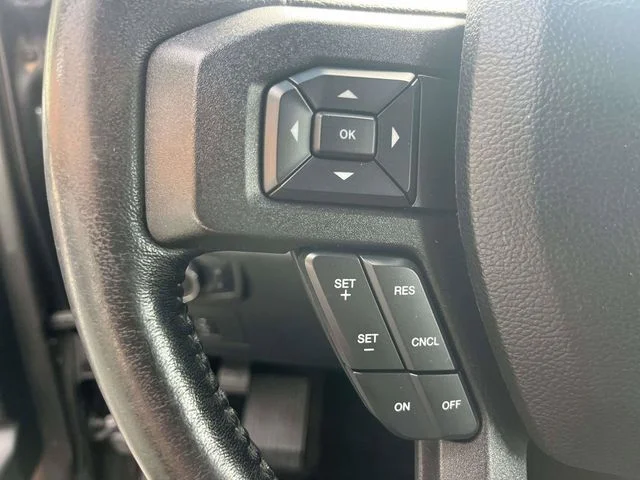 Used 2017 Gray Ford XLT image 23