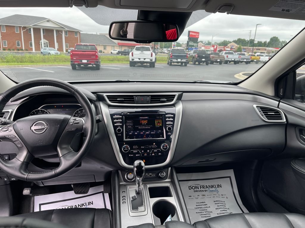 Used 2023 Gray Nissan SV image 15