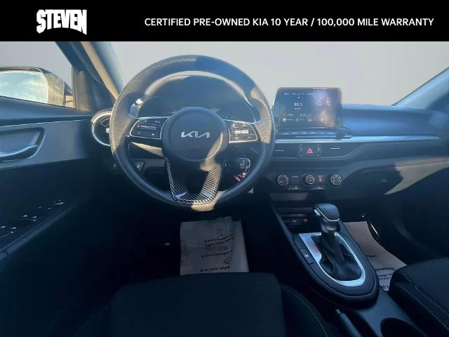 Used 2024 Black Kia LX image 9