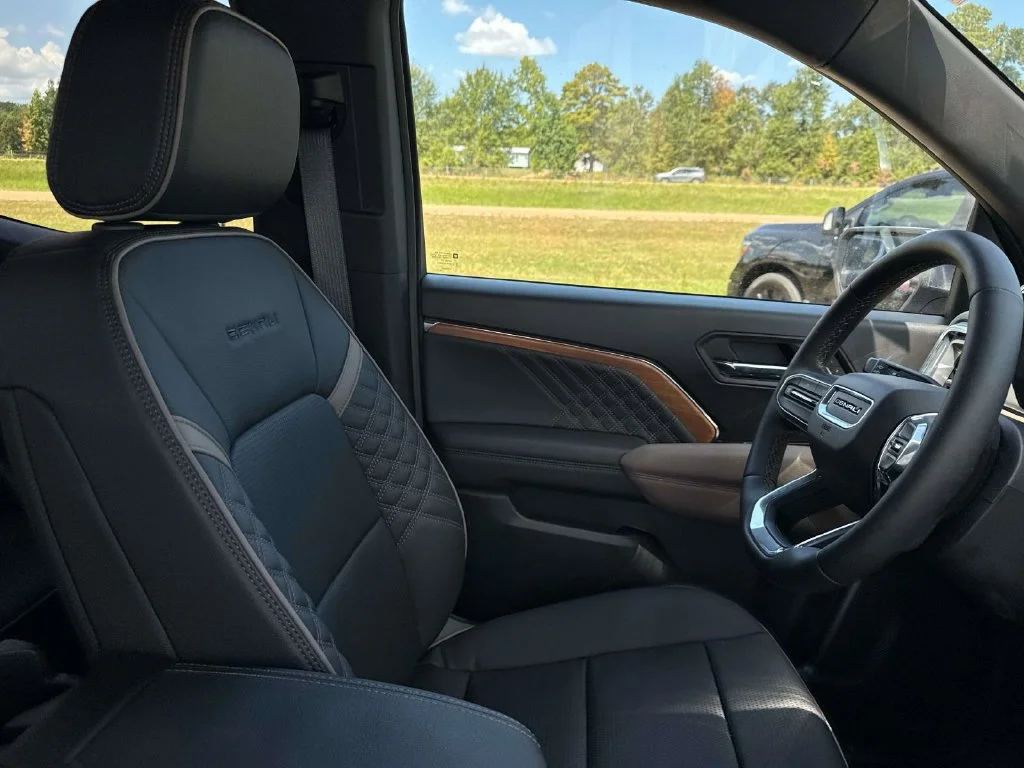 Used 2026 White GMC Denali image 19