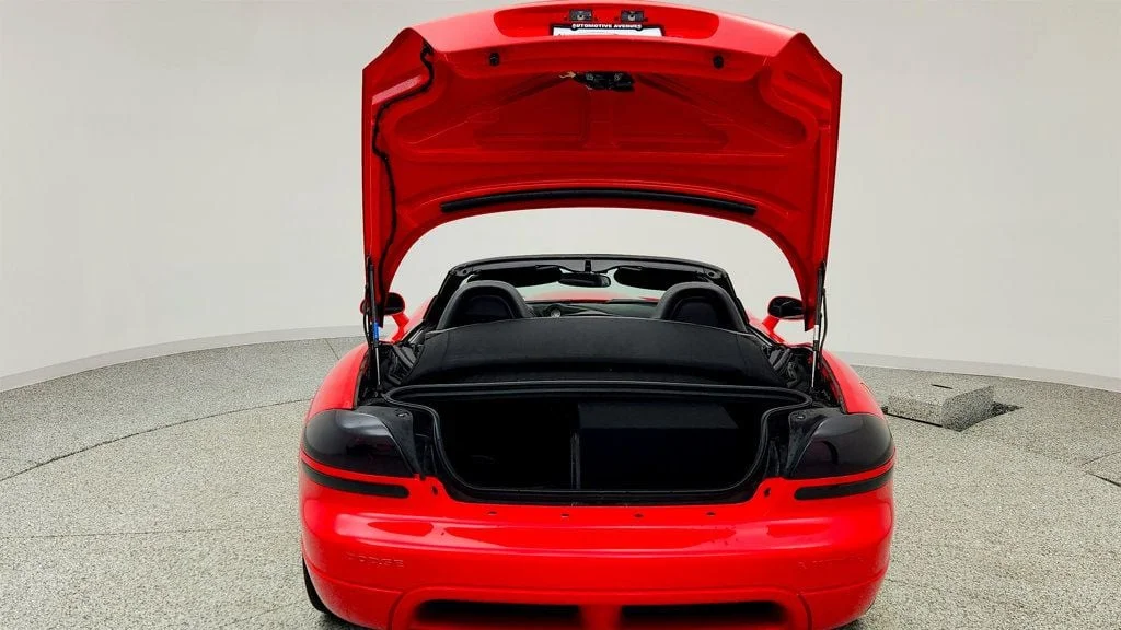 Used 2004 Viper Red Dodge 2dr Convertible SRT10 with Bluetooth Connectivity image 23