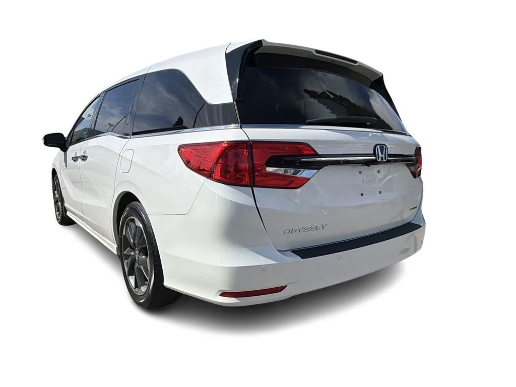 Used 2023  Honda Touring Certified Pre-Owned   Clean Title   One Ow image 10