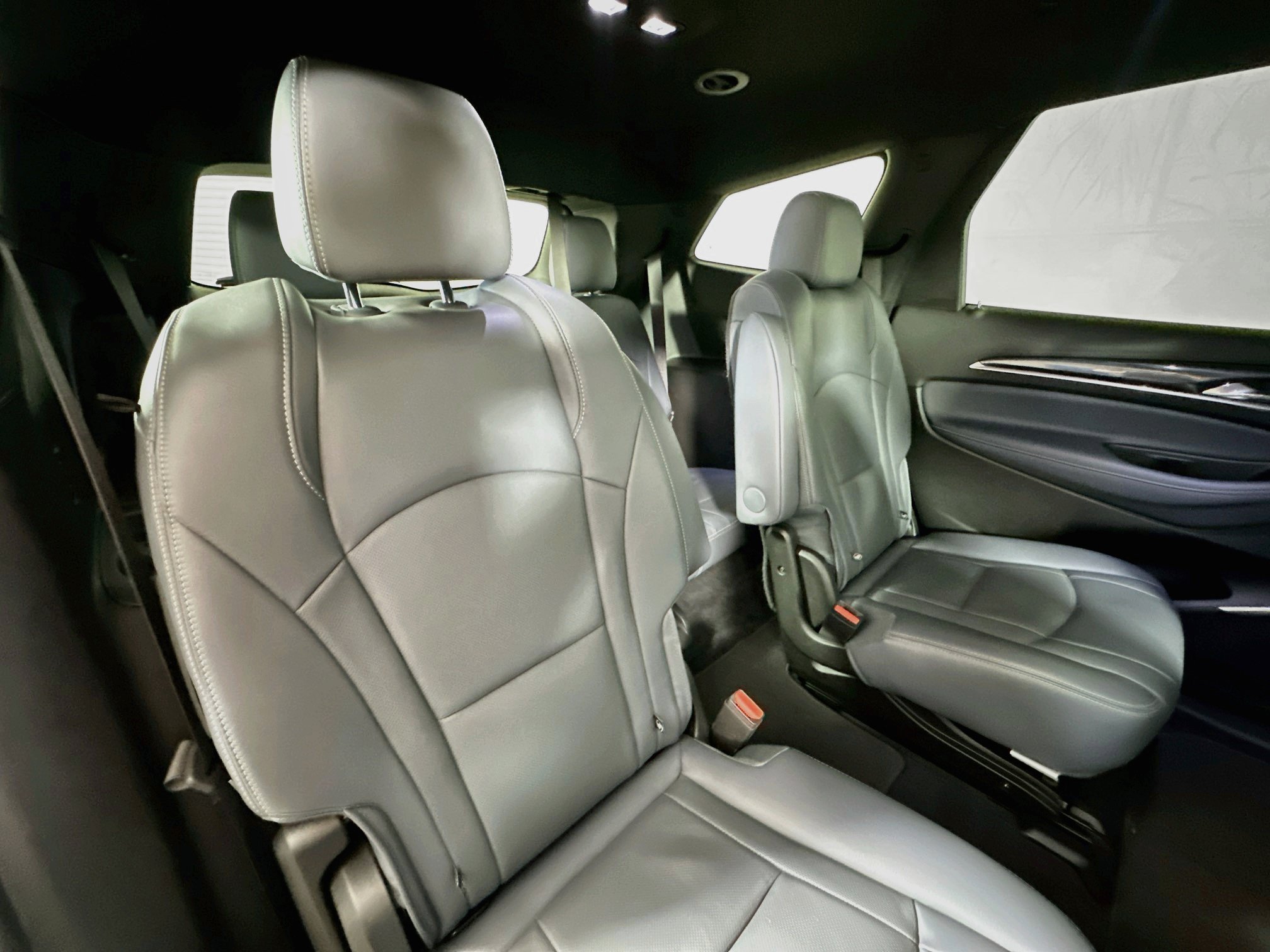 Used 2023 Moonstone Gray Metallic Buick Essence image 27