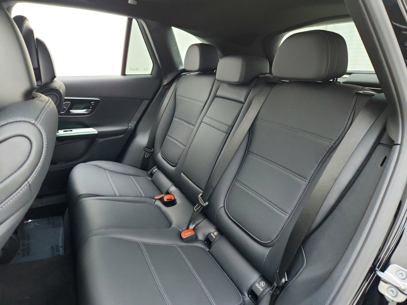 New 2026 Black Mercedes-Benz GLC 300 SUV image 39