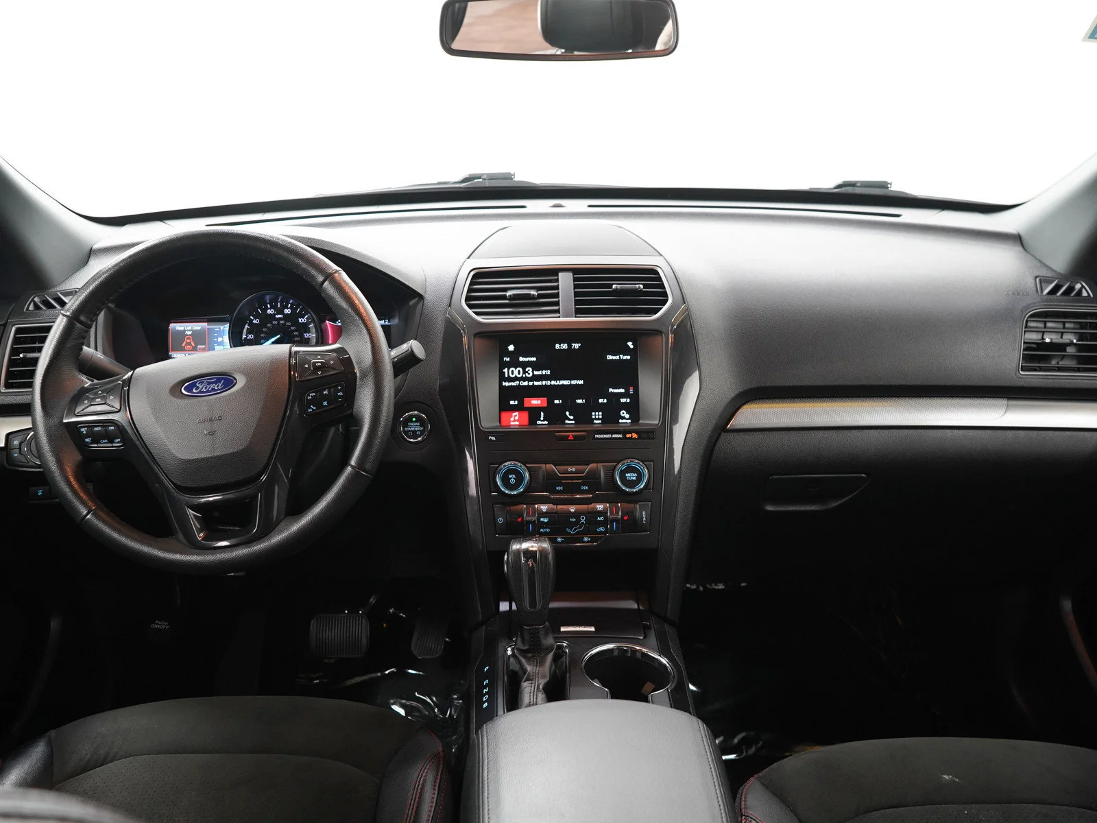 Used 2018 Magnetic Metallic Ford XLT image 13