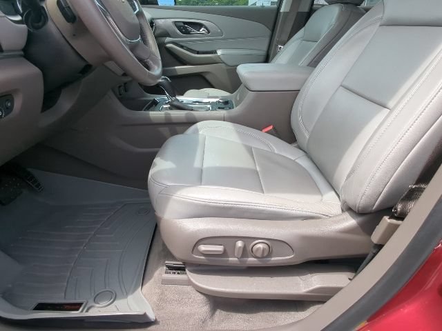 Used 2019 CAJUN RED TINTCOAT Chevrolet LT Leather image 10