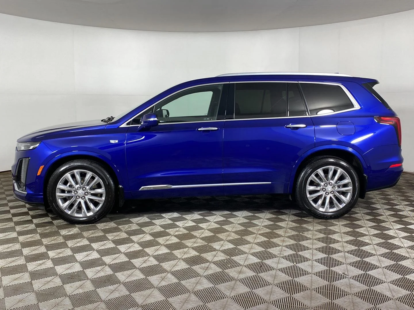 Used 2023 Opulent Blue Metallic Cadillac Premium Luxury image 31