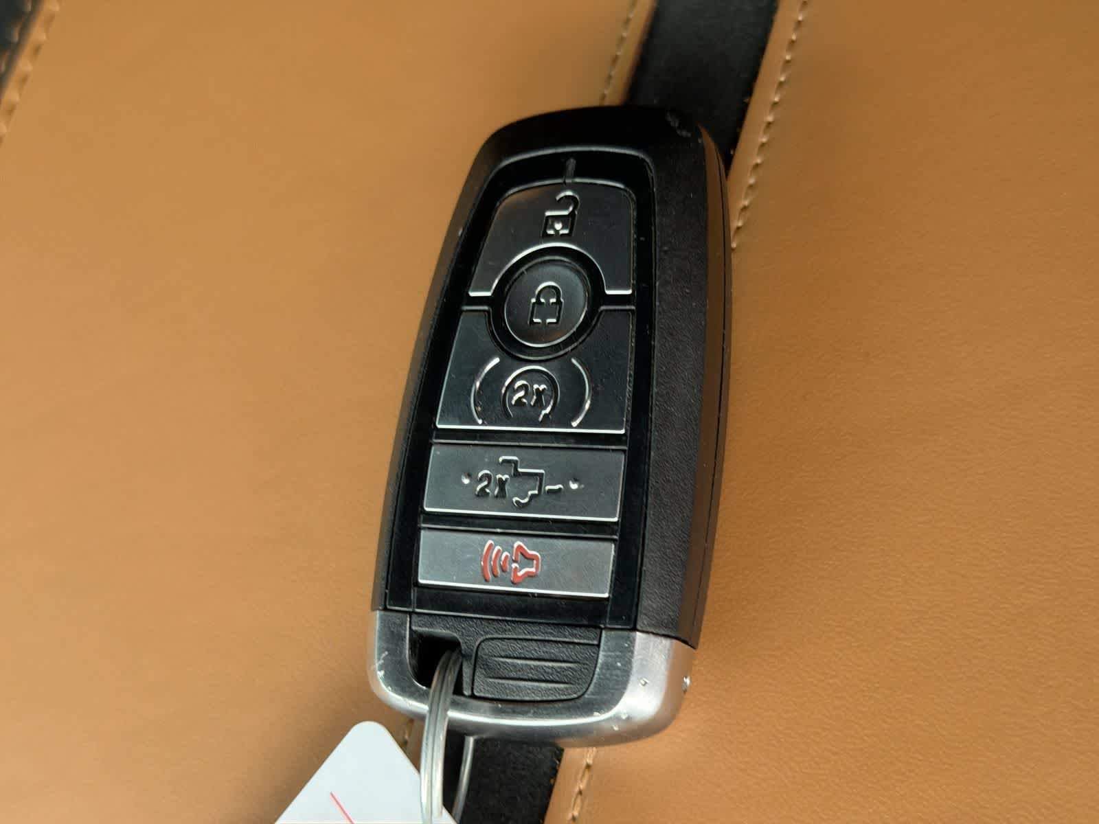 Used 2023 Agate Black Metallic Ford Platinum image 36