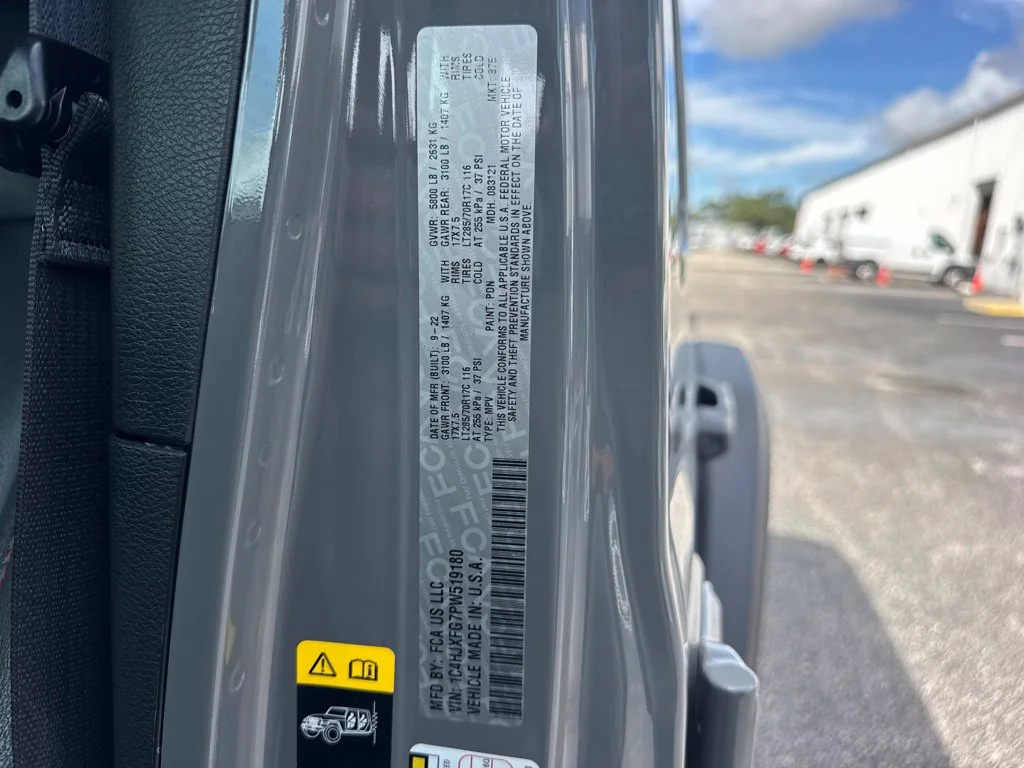 Certified Used 2023 Sting Gray Clearcoat Jeep Rubicon image 14
