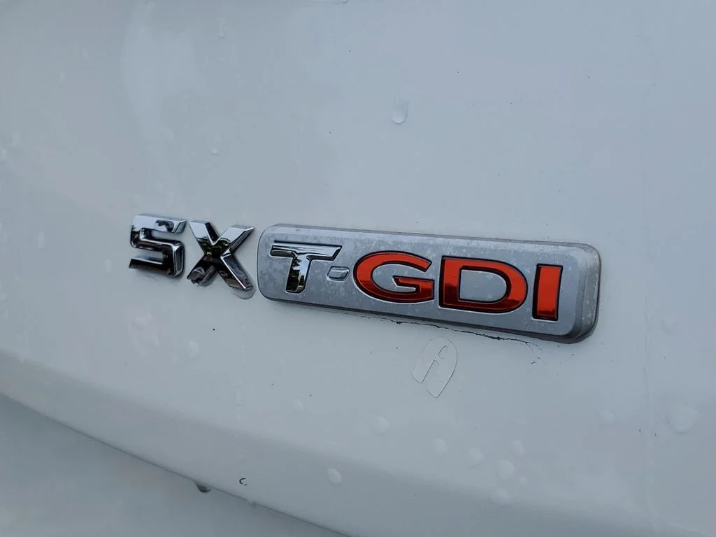 Used 2018 White Kia SX image 7